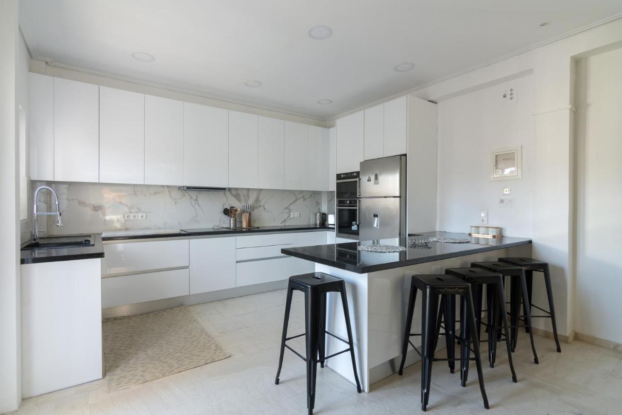 Spacious And Modern Flat For 4 أثينا المظهر الخارجي الصورة