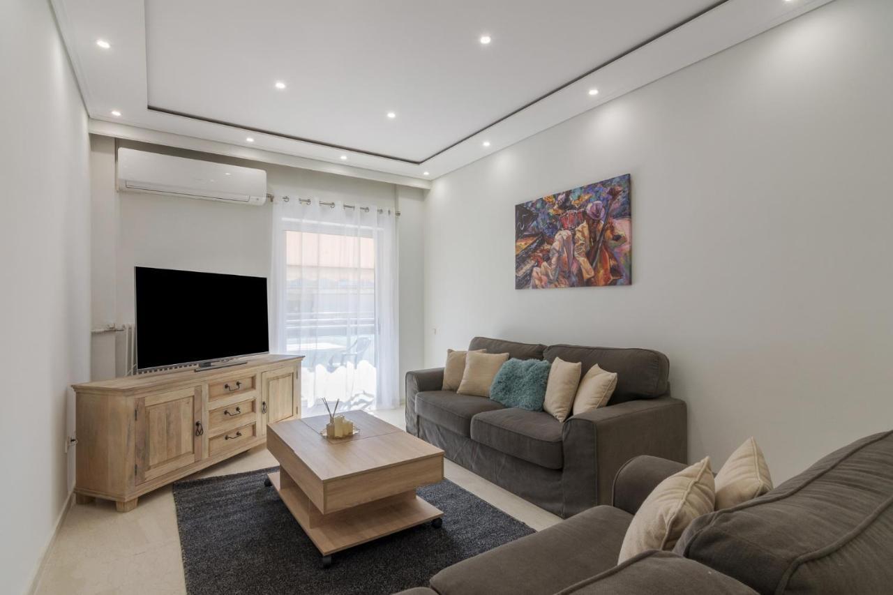 Spacious And Modern Flat For 4 أثينا المظهر الخارجي الصورة